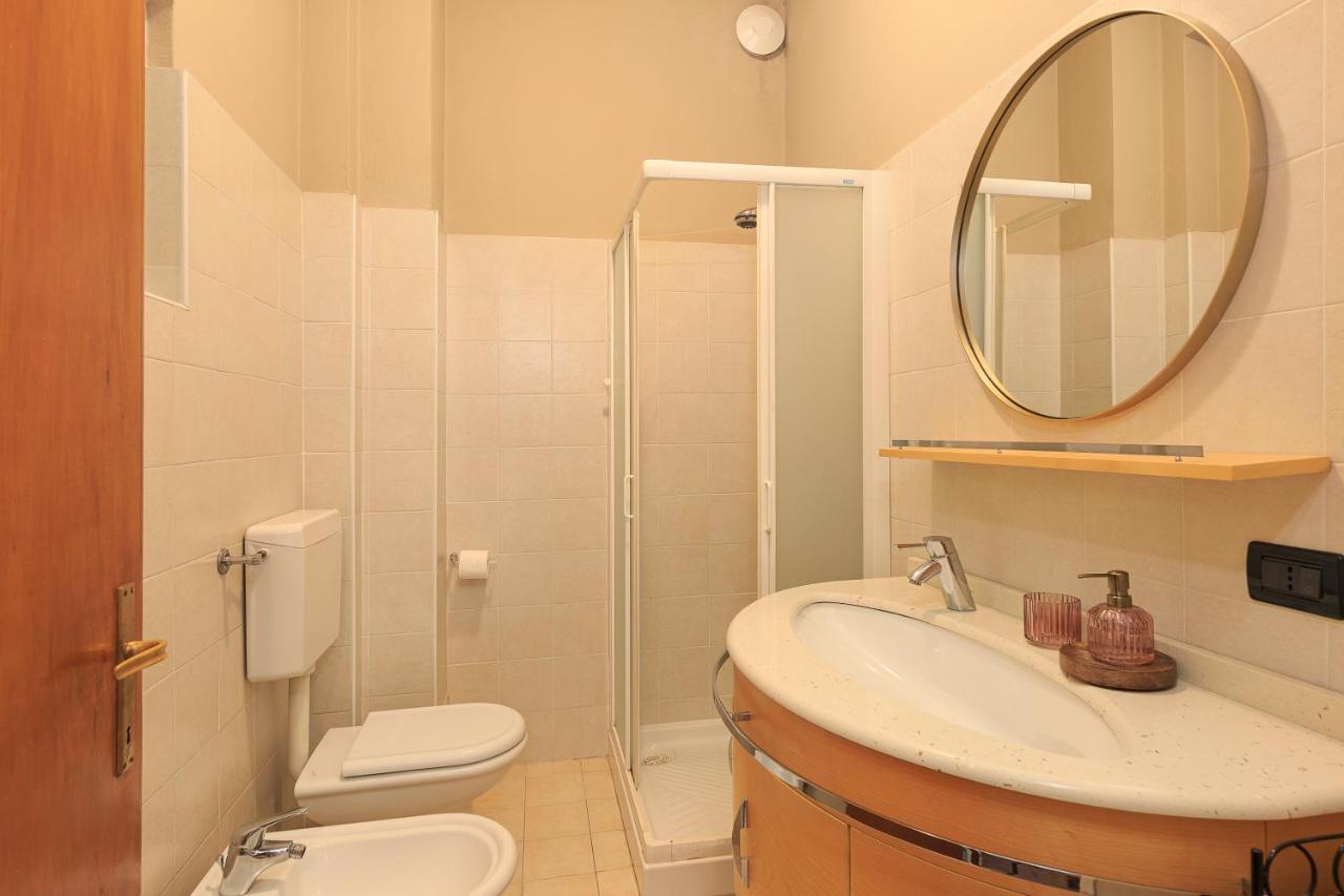 Appartamento Italia 1 - By Impero House Rent Stresa Esterno foto